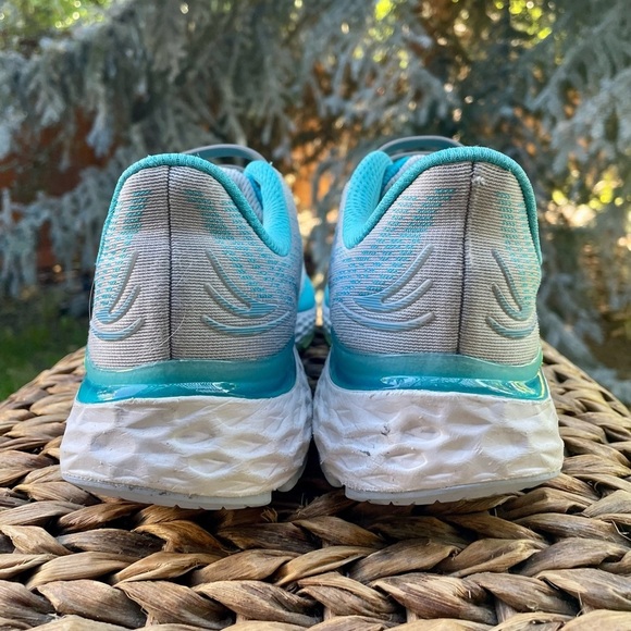 New Balance W880S11 Fresh Foam Light Cyclone Running & Training Shoes. Size 10.5 - Picture 9 of 13